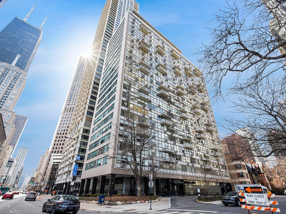 1st image of 1000 N Lake Shore Dr APT 1805