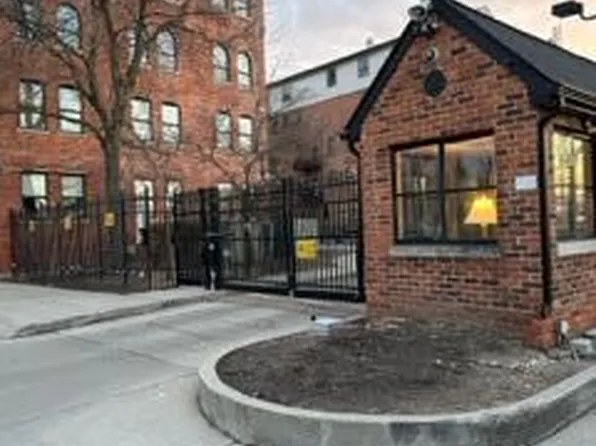 6533 E Jefferson Ave APT 602, Detroit, MI 48207