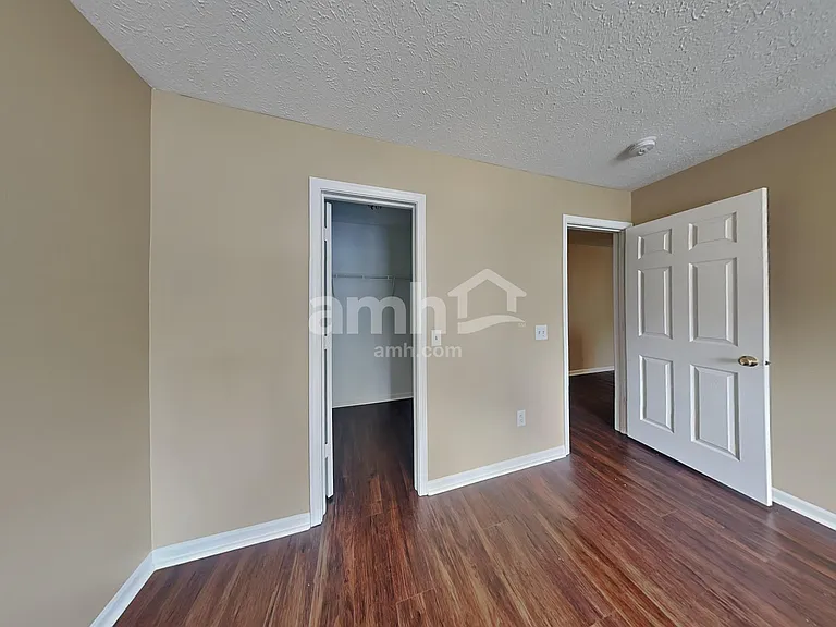10640 Standish Pl — Photo 23