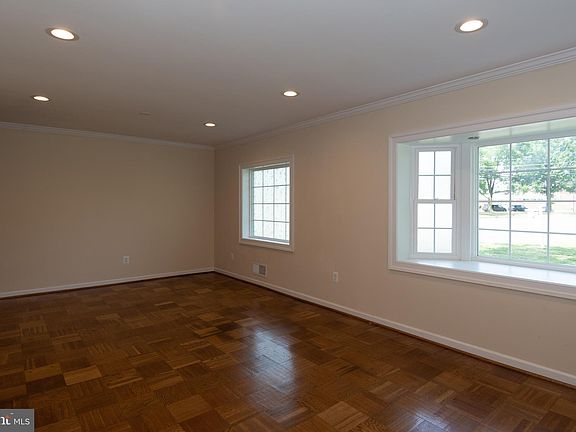 5th image of 6400 Japonica St