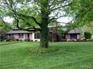 1327 Kendon Dr, Saint Louis, MO