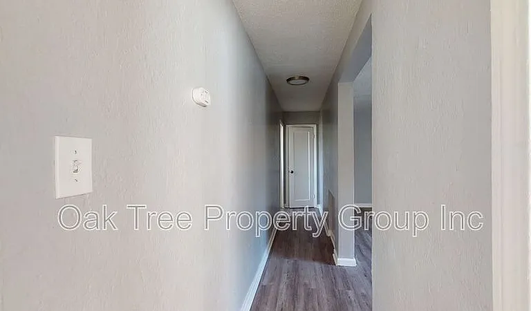 6621 Bancroft Ave — Photo 21