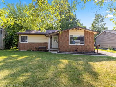 15449 Collins St, Romulus, MI, 48174