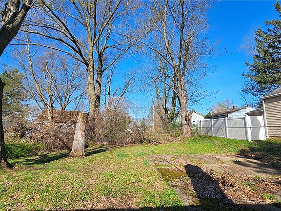 4th image of 1326 Hardesty Blvd