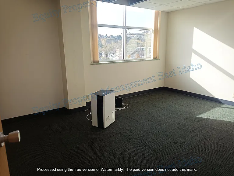 412 W Center St #305 — Photo 4