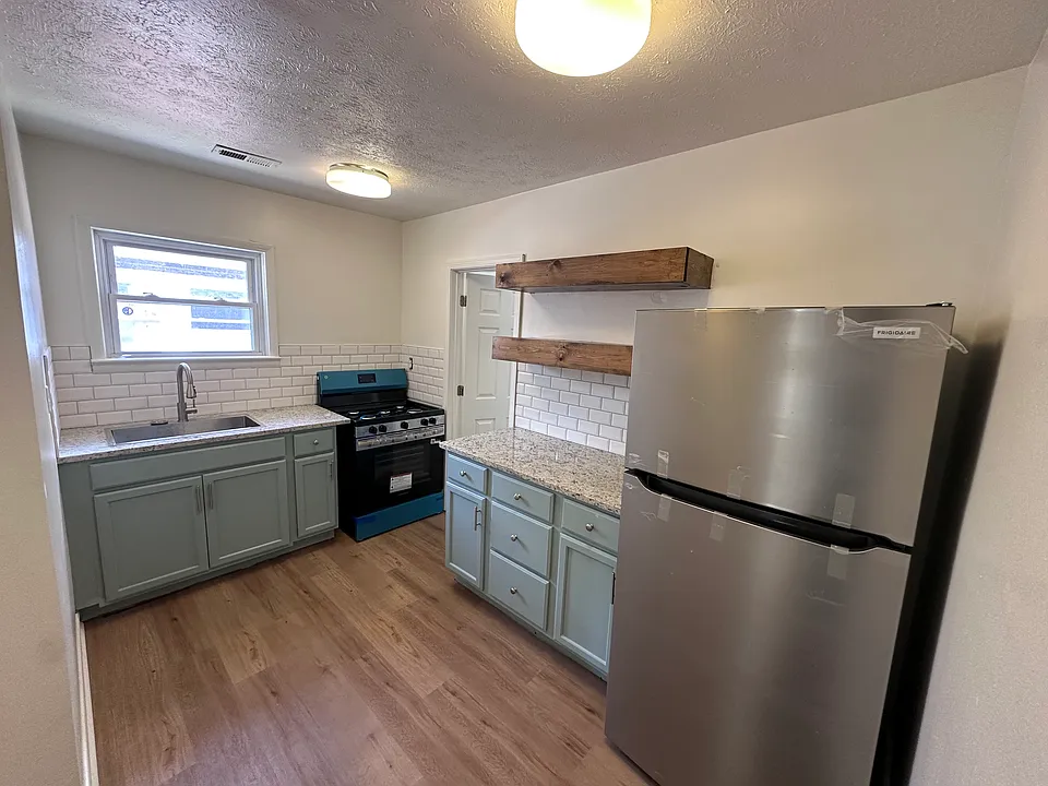 812 Brookline Ave #812