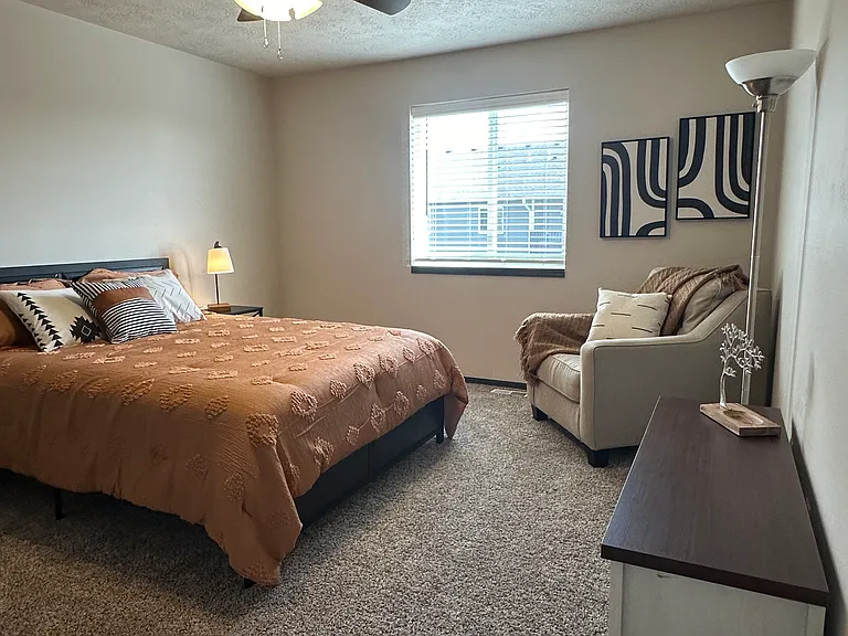 Heritage Townhomes and Apartments — Photo 40