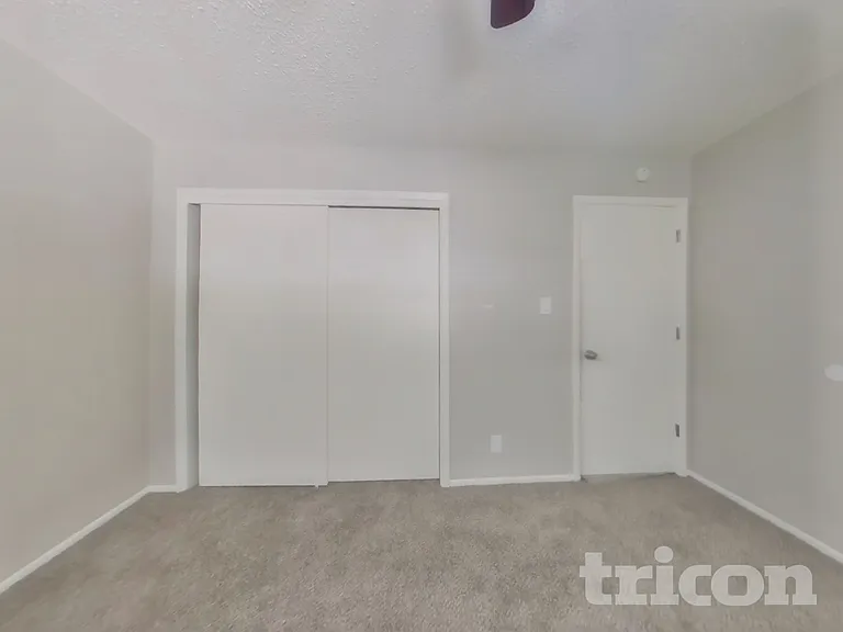 1725 Hiawatha Dr NE — Photo 10