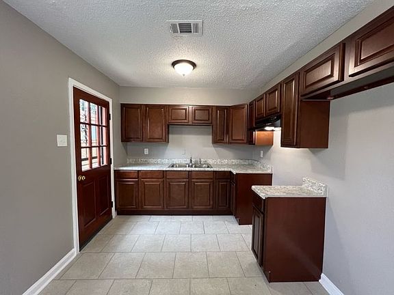2nd image of 3790 Helen Ann Dr