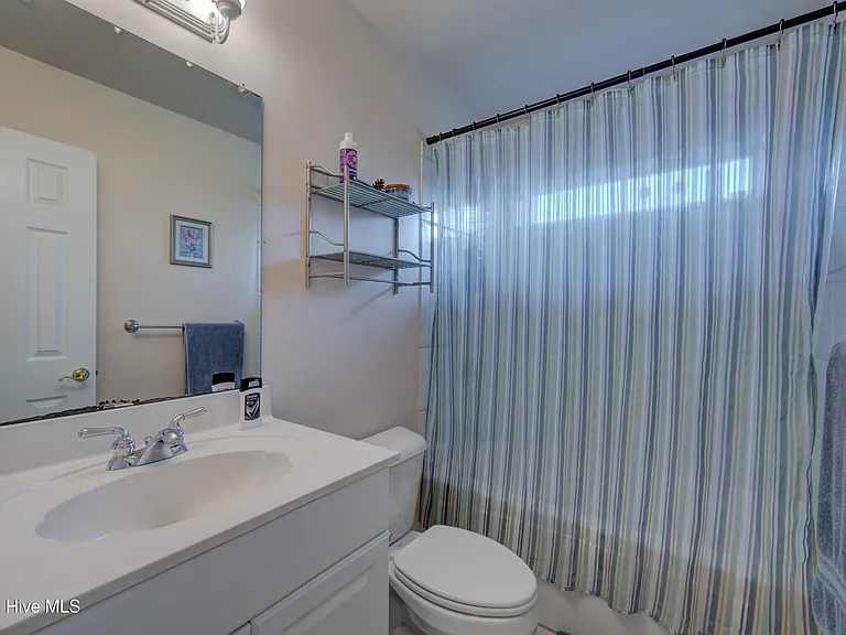 1511 Edgefield Ct — Photo 14