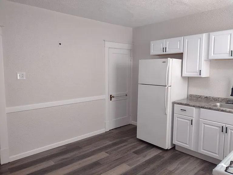 4208 Calvin St — Photo 13