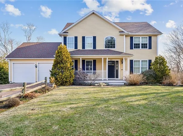 302 Pond St, South Kingstown, RI 02879