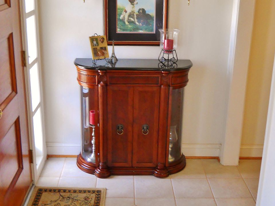 Elegant Entry Foyer w/ Ceramic Tile Floor