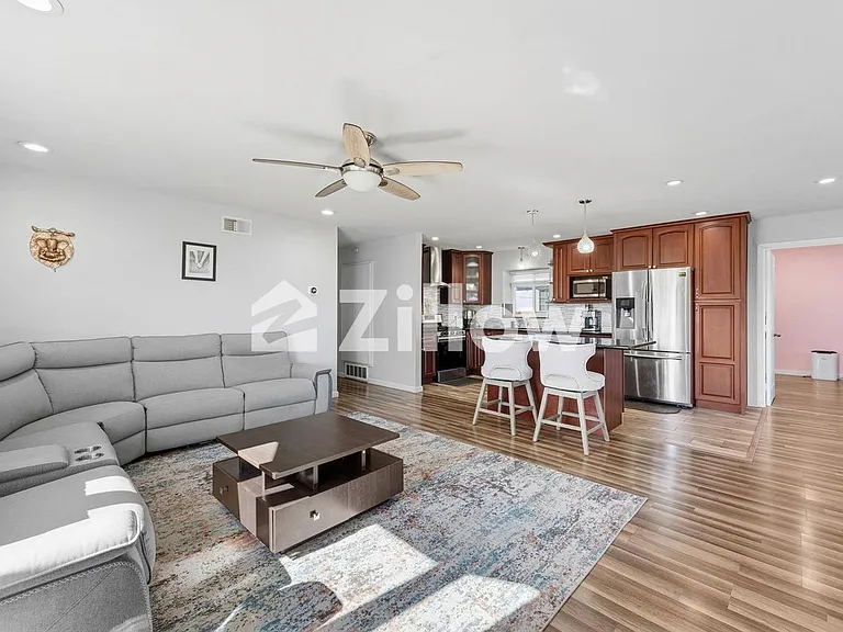 19695 Bernal St — Photo 1