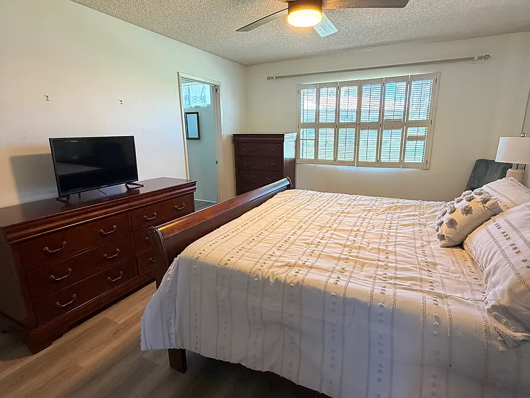 9 Marbella Dr #9 — Photo 36