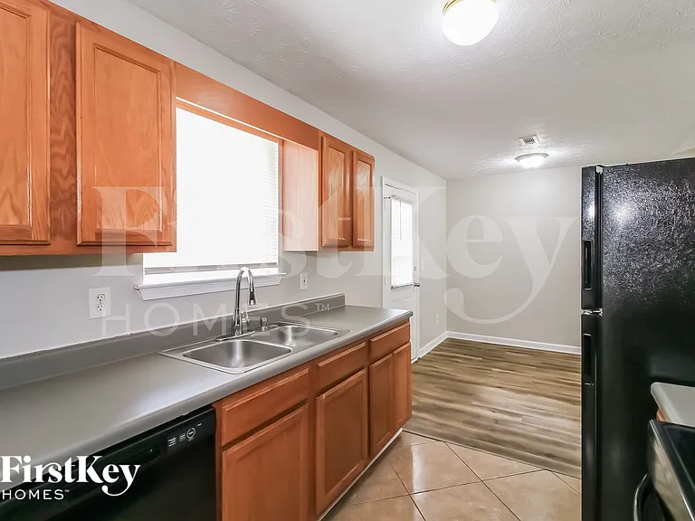 6137 Harvard Ct — Photo 9