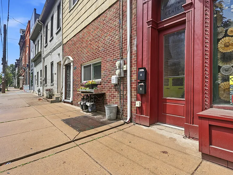 4745 Butler St #3 — Photo 18