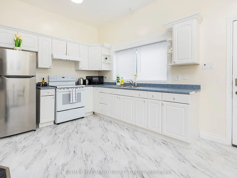 456 Bronson Ave #5 — Photo 5