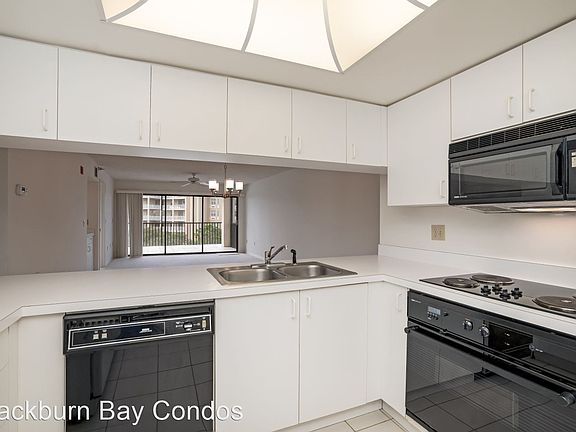 5th image of 2090 S Tamiami Trl #302