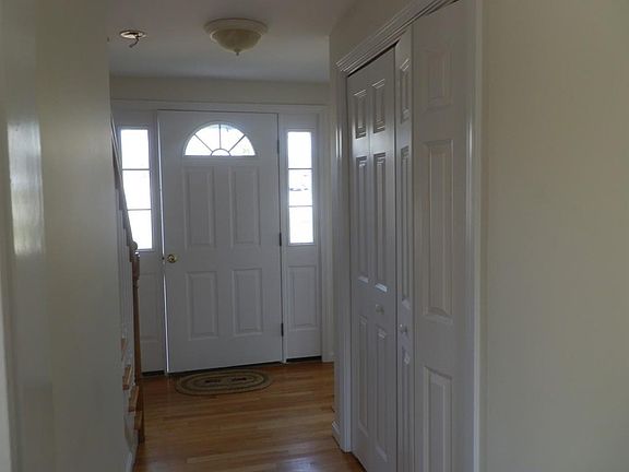 3rd image of 4 Tanya Dr
