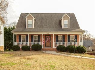 155 Lochmoore Ct, Winston Salem, NC 27127