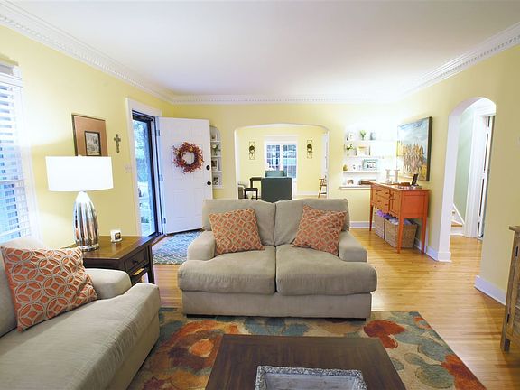 4th image of 156 Mimosa Ln