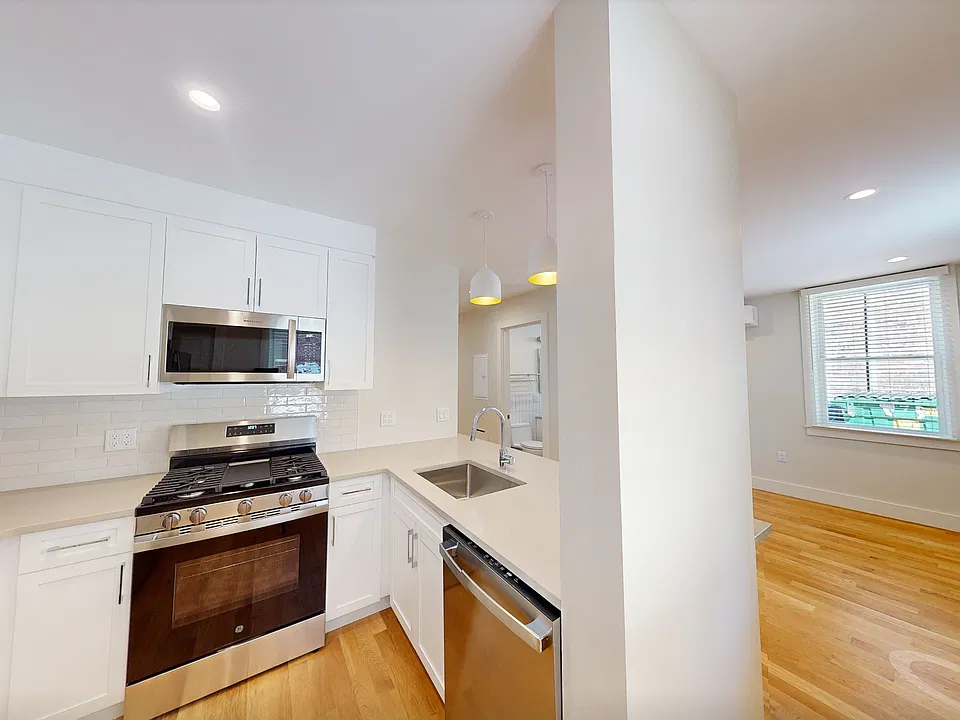 56 Hancock St #3