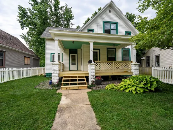 906 W Taylor St, Bloomington, IL 61701