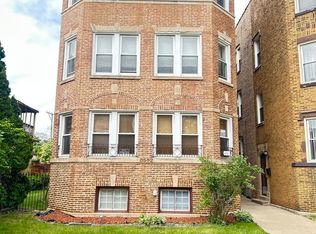 8552 S Bennett Ave, Chicago, IL