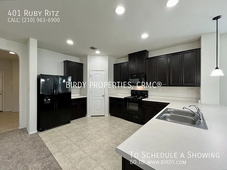 401 Ruby Ritz — Photo 16