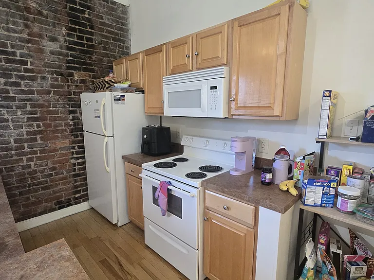 302 Goshen St #2001 — Photo 4