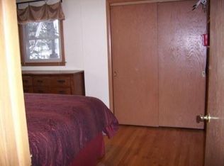 W148N8204 University Dr, Menomonee Falls, WI 53051