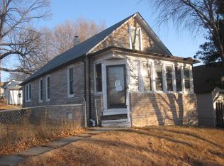 5801 S 19th St, Omaha, NE 68107