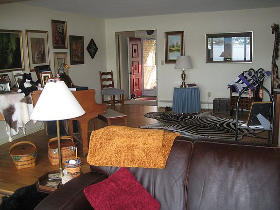 4th image of 4034 Four Lakes Ave