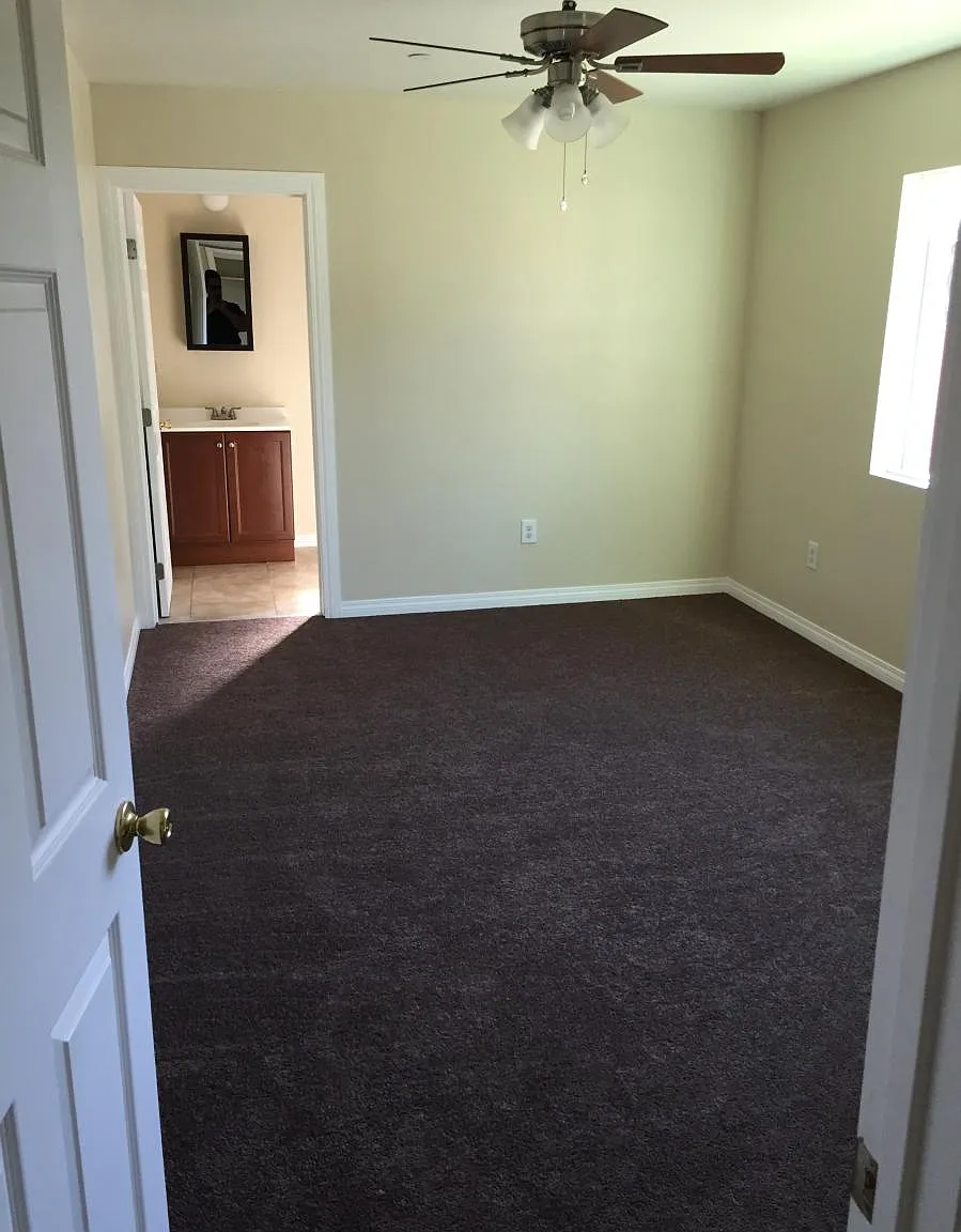 3 bed, 1052 sqft, $4,000 — Photo 3