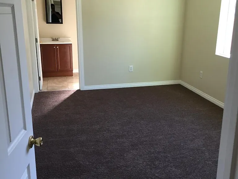 MASTER BEDROOM WITH OWN BATHROOM