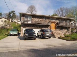 617 Dairy Rd, Poca, WV 25159