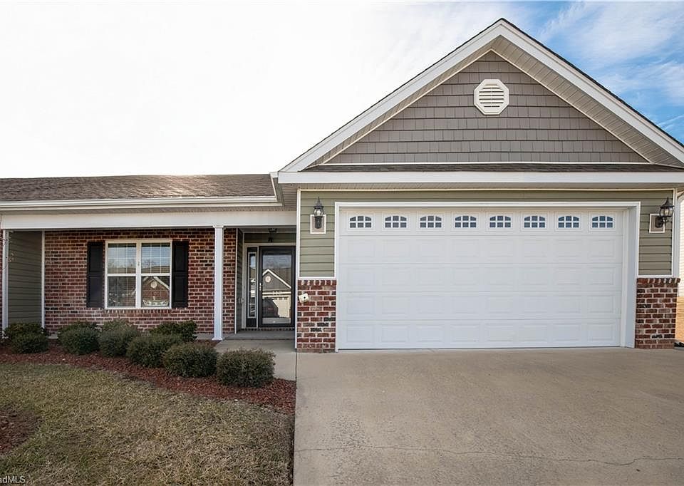 1st image of 113 Oak Way