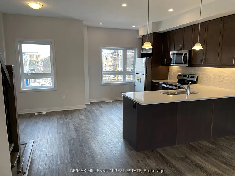 51 Sparrow Ave #24 — Photo 10