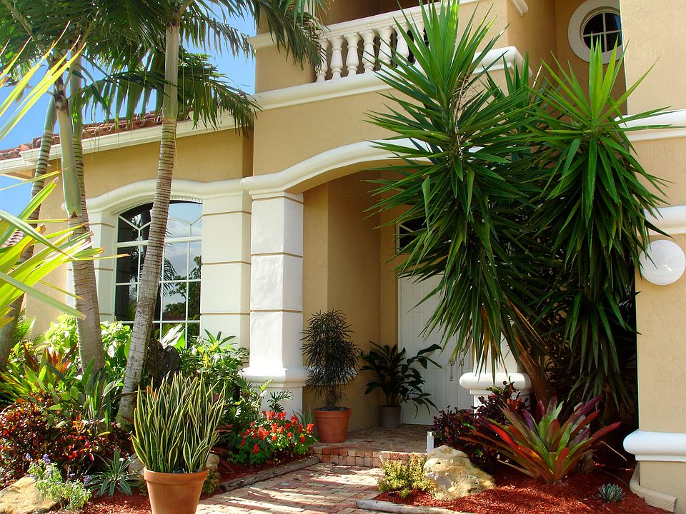 1st image of 16424 NW 15th St
