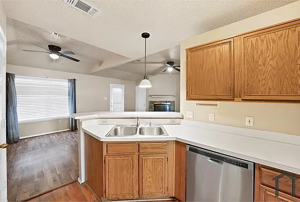 2820 Bent Brook Dr — Photo 5