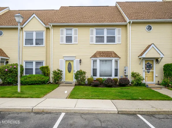 7 Heritage Terrace, Jackson, NJ 08527