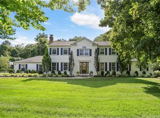 28 Elderberry Ln, Shelton, CT 06484