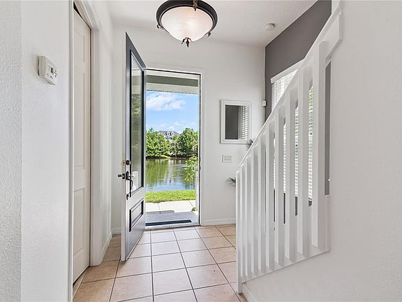 5th image of 335 Lansbrook Ln