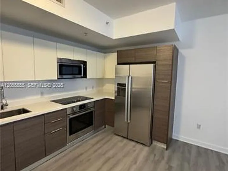 1010 SW 2nd Ave #CU-607 — Photo 1