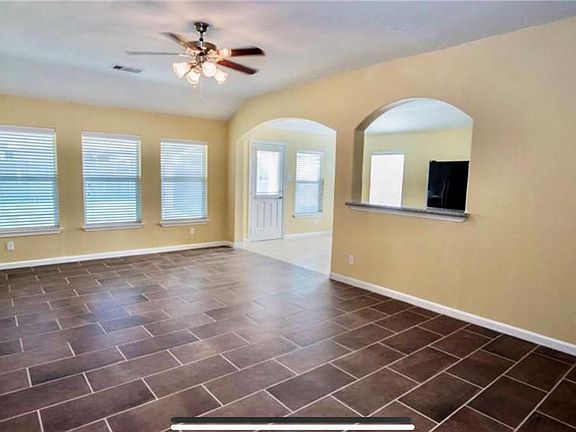 3rd image of 10906 Barker Gate Ct
