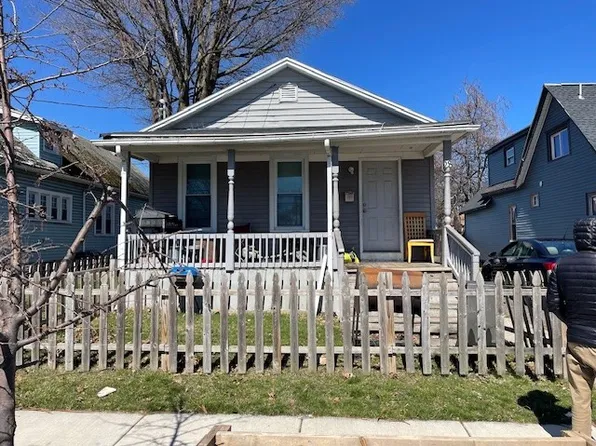 28 Helena St, Rochester, NY 14605