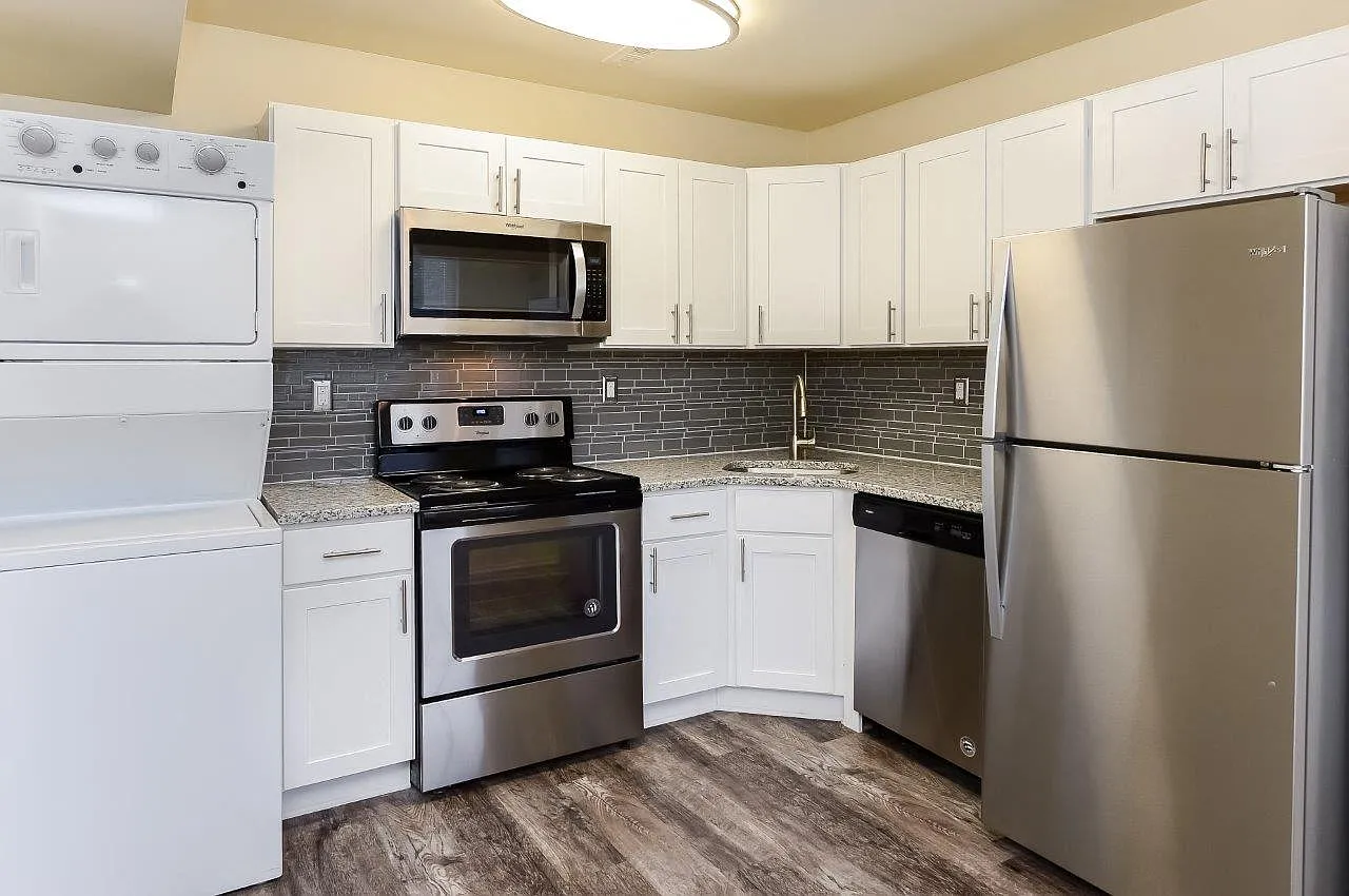Lumberton Apartment Homes — Photo 2