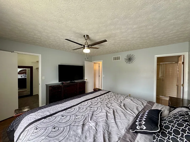 9526 Colegate Way — Photo 22