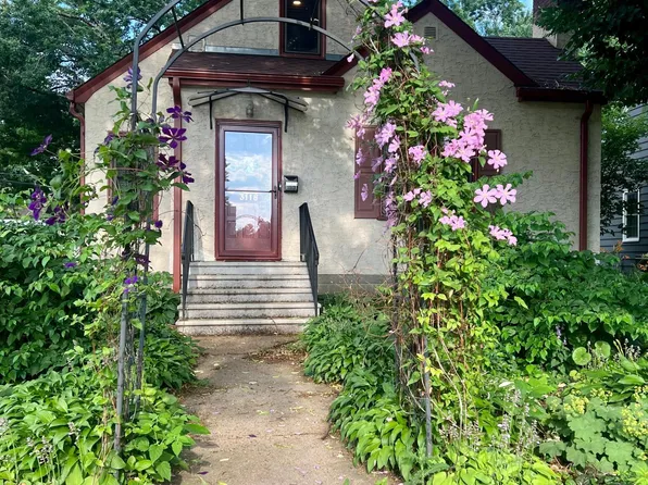 3118 Zenith Ave N, Robbinsdale, MN 55422